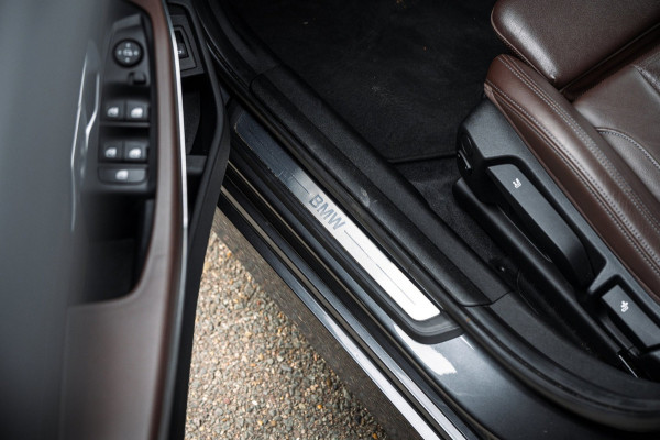 BMW 3 Serie Touring 318i High Executive Edition I NAP I pano I 1e Eigenaar I Zeer netjes I BTW