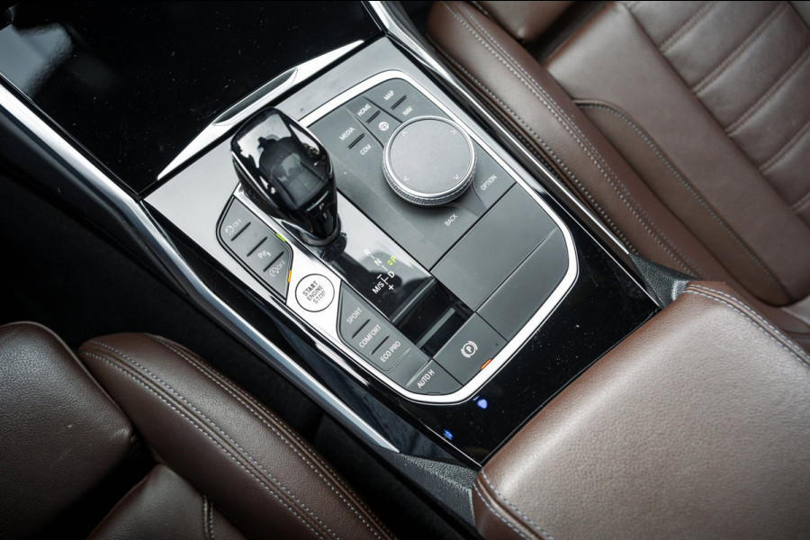 BMW 3 Serie Touring 318i High Executive Edition I NAP I pano I 1e Eigenaar I Zeer netjes I BTW