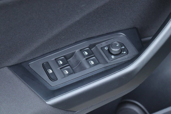 Volkswagen T-Roc 1.0 TSI Carplay / Camera / keyless