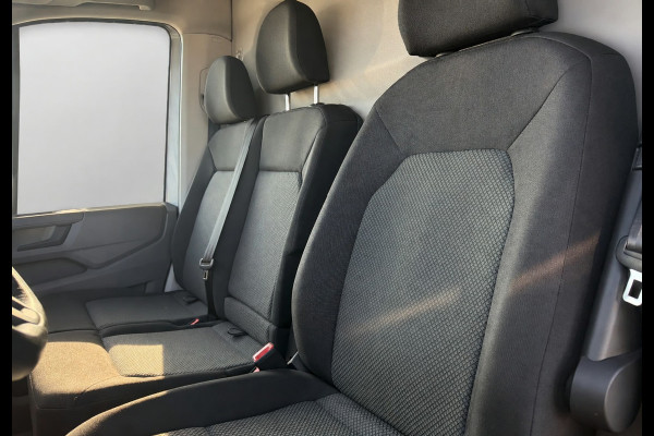 Volkswagen Crafter 35 2.0 TDI L3H2 PB Edition Adaptieve Cruise, Camera, Carplay, LED, Stoelverwarming, 177pk, Automaat, Multimedia,  Voorruit verwarming, Uniek!