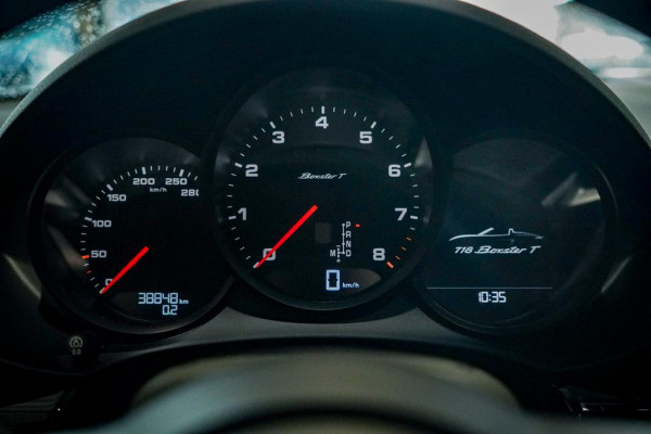Porsche 718 Boxster 2.0 T / NL Auto / 18-Voudig / Carplay / Approved / Camera