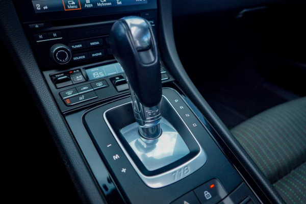 Porsche 718 Boxster 2.0 T / NL Auto / 18-Voudig / Carplay / Approved / Camera