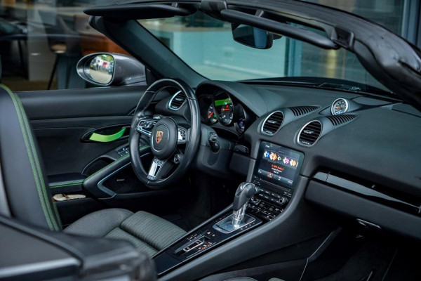 Porsche 718 Boxster 2.0 T / NL Auto / 18-Voudig / Carplay / Approved / Camera