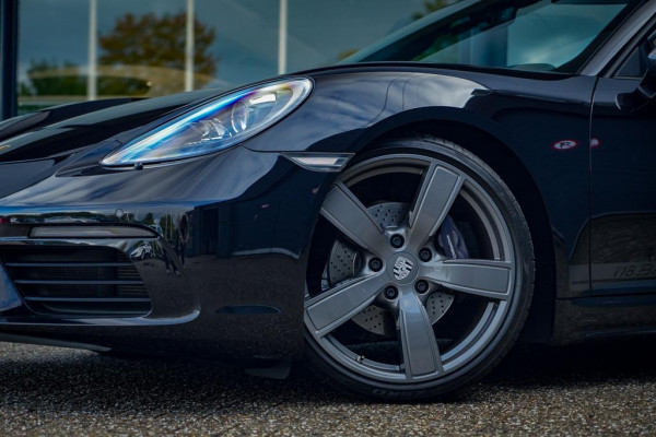 Porsche 718 Boxster 2.0 T / NL Auto / 18-Voudig / Carplay / Approved / Camera