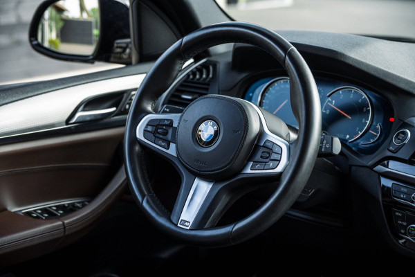 BMW X3 Drive20i High Executive Edition I Pano I carplay I Leder I Shadowline I