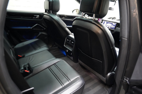 Porsche Cayenne Coupé 3.0 E-Hybrid PANO BOSE SPORT CHRONO