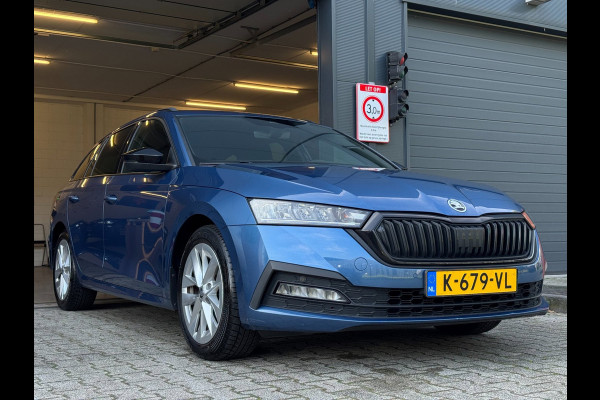 Škoda Octavia Combi 1.0 TSI Sport Business / NAP!! / ADAPTIVE / TREKHAAK / STUURVERW. / CARPLAY / SFEER / P.SENSOR V+A / KEYLESS !