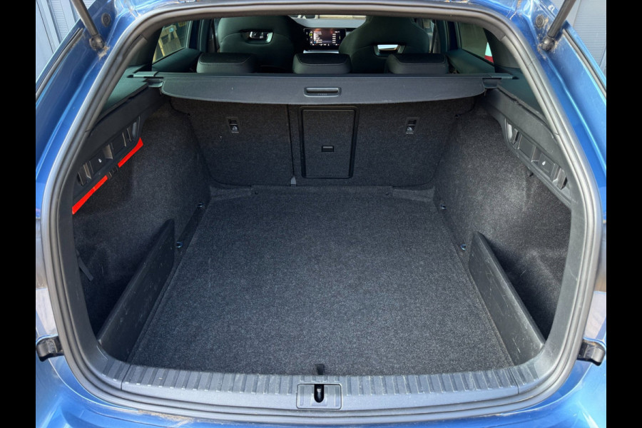 Škoda Octavia Combi 1.0 TSI Sport Business / NAP!! / ADAPTIVE / TREKHAAK / STUURVERW. / CARPLAY / SFEER / P.SENSOR V+A / KEYLESS !