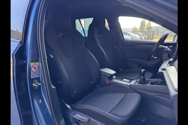 Škoda Octavia Combi 1.0 TSI Sport Business / NAP!! / ADAPTIVE / TREKHAAK / STUURVERW. / CARPLAY / SFEER / P.SENSOR V+A / KEYLESS !