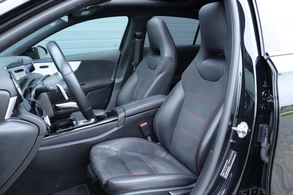 Mercedes-Benz A-Klasse 250 Pano / sfeerverlichting / Carplay