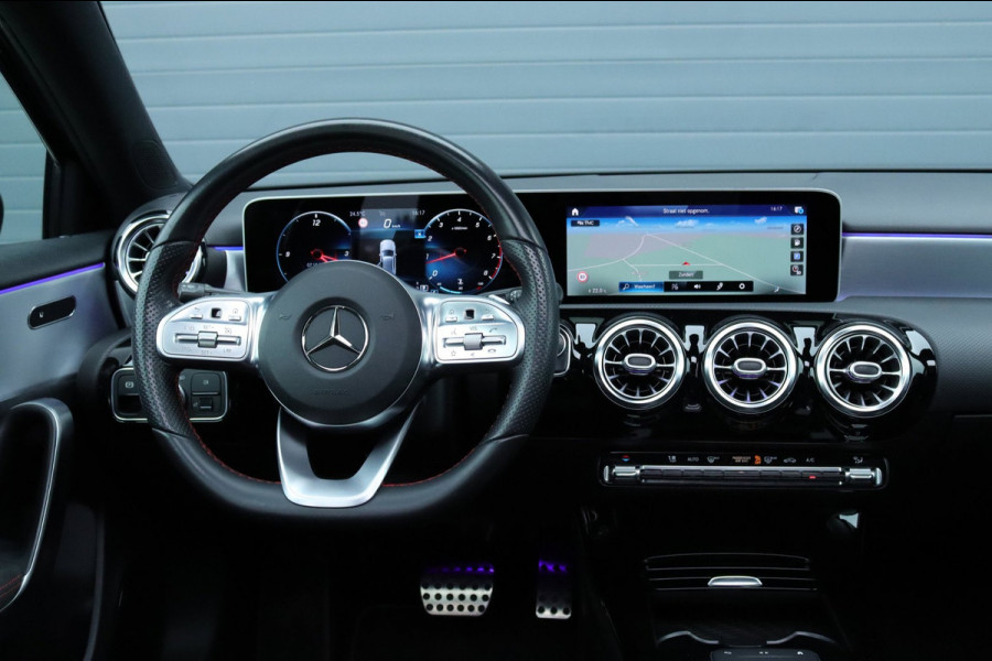 Mercedes-Benz A-Klasse 250 Pano / sfeerverlichting / Carplay