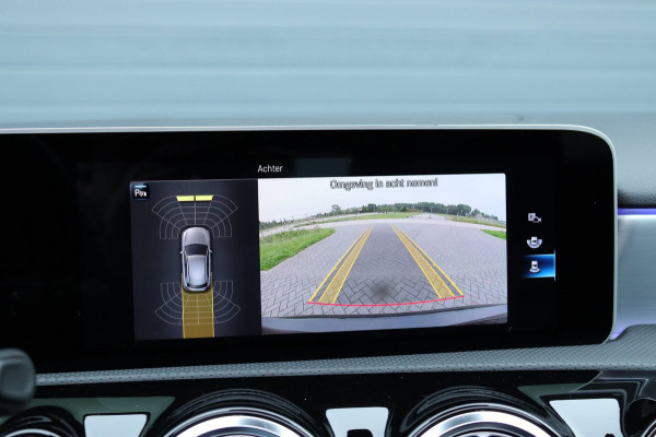 Mercedes-Benz A-Klasse 250 Pano / sfeerverlichting / Carplay