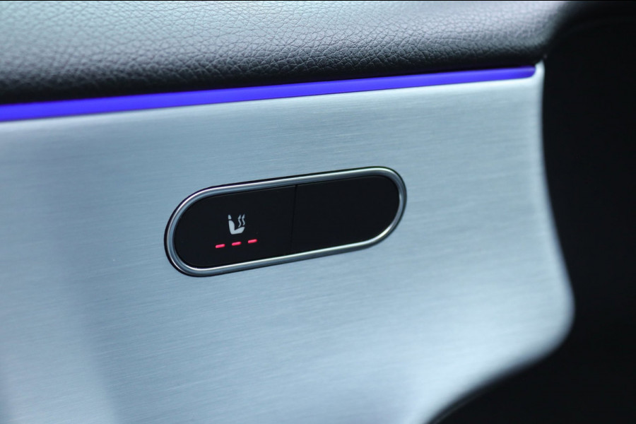 Mercedes-Benz A-Klasse 250 Pano / sfeerverlichting / Carplay