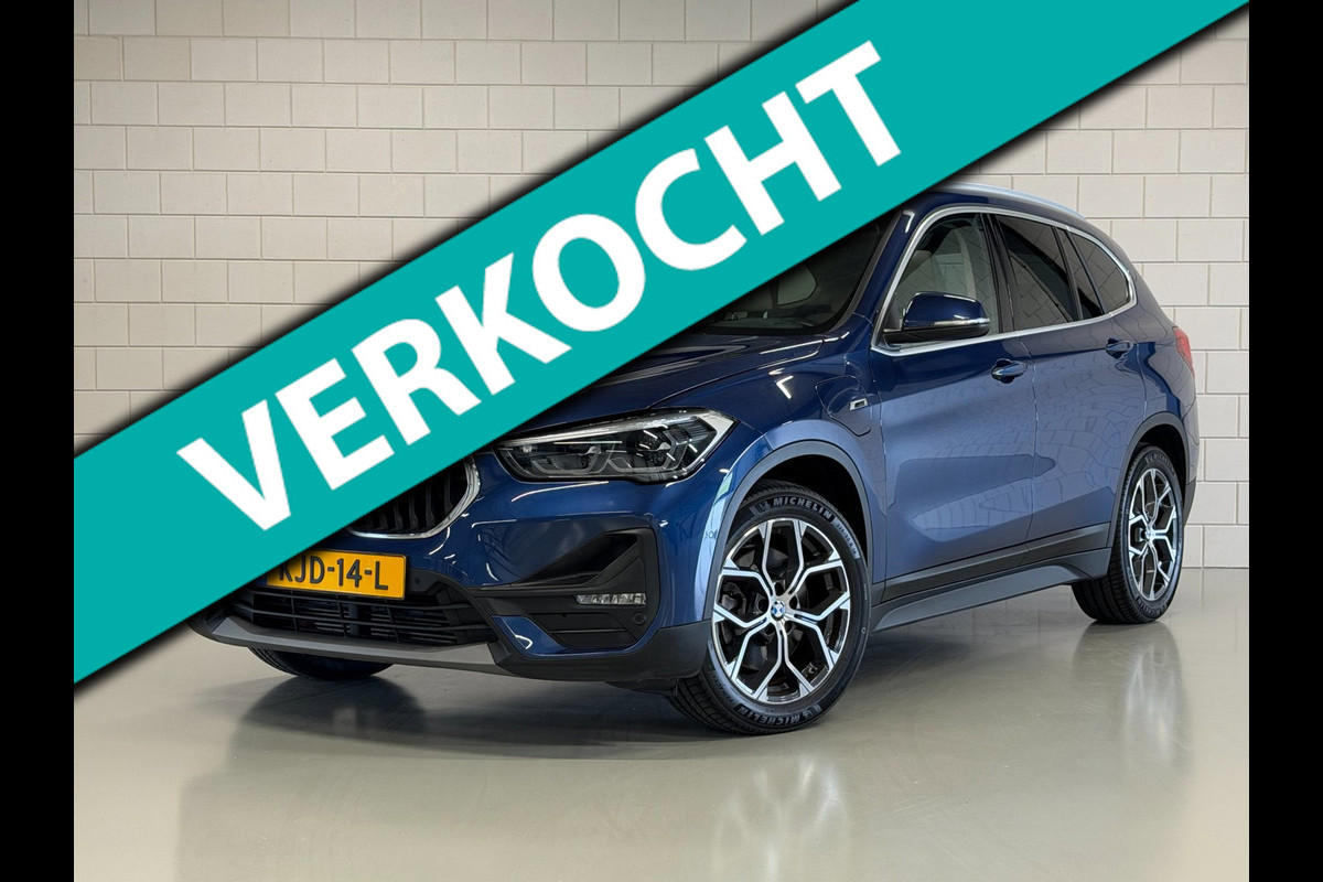 BMW X1 XDrive25e High Executive **WEEKAANBIEDING** | PANO | 1E EIG | DEALER | LEDER | CAMERA | NAVI PROF | SPORTSTOELEN