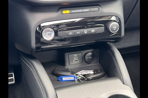 Ford Kuga 2.5 PHEV Active X TREKHAAK! PANODAK! TECHPACK! WINTERPACK!