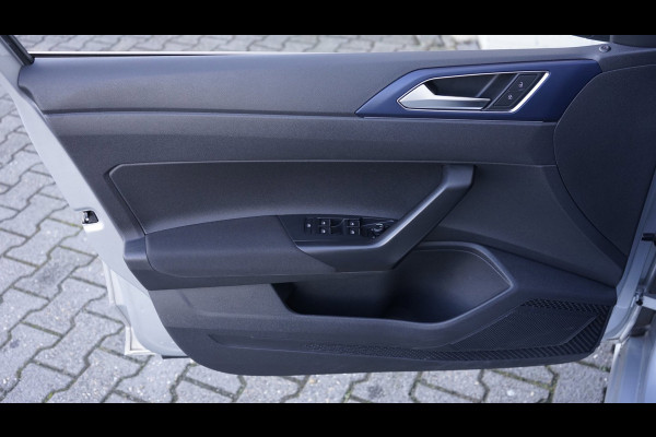Volkswagen Polo 1.0 TSI Highline AUTOMAAT|CARPLAY|CLIMA|CRUISE|PARKEERSENSOREN|STOELVERWARMING