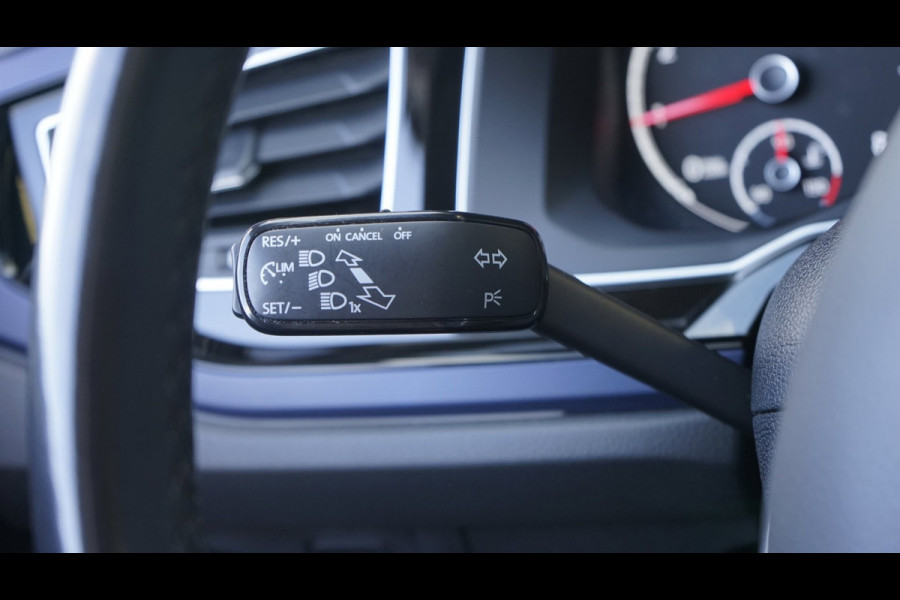 Volkswagen Polo 1.0 TSI Highline AUTOMAAT|CARPLAY|CLIMA|CRUISE|PARKEERSENSOREN|STOELVERWARMING