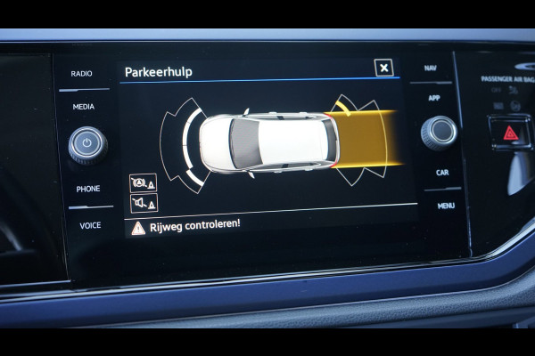 Volkswagen Polo 1.0 TSI Highline AUTOMAAT|CARPLAY|CLIMA|CRUISE|PARKEERSENSOREN|STOELVERWARMING