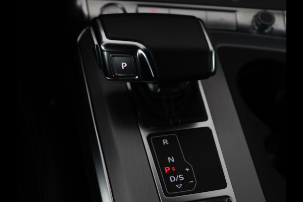 Audi A6 Avant 45 TFSI Sport S line edition | Pano.Dak | Trekhaak | LED | Apple Carplay | Stoelverwarming | S-Line |