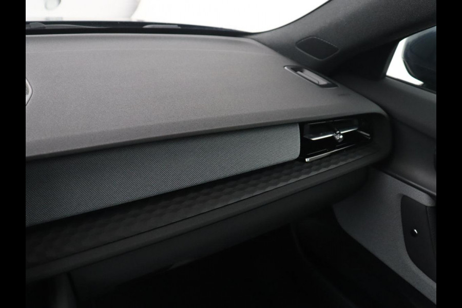 Polestar 2 Long Range Single Motor 78 kWh | SOH 91,3% | Stoelverwarming | LED | Camera | Navigatie |