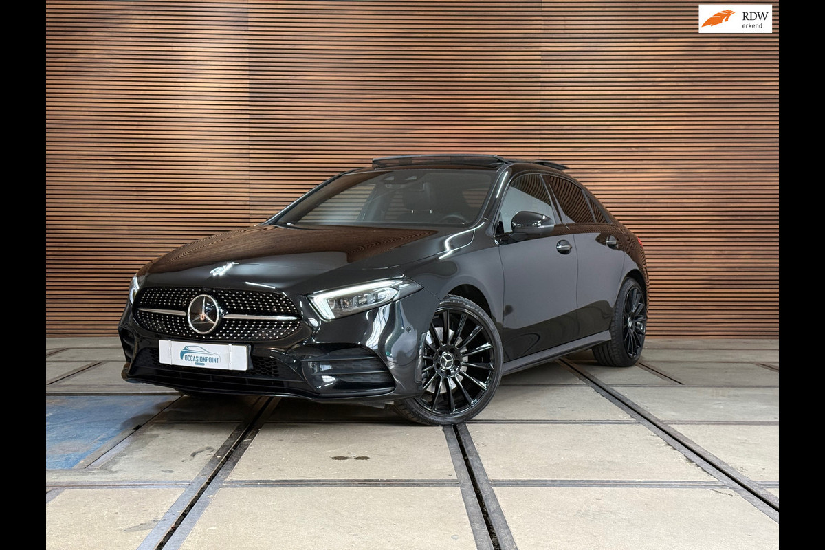 Mercedes-Benz A-Klasse 250 e AMG Line | Stoelverwarming | Alcantara | Panorama dak | Carplay | Head-Up | Multibeam LED |Keyless Go