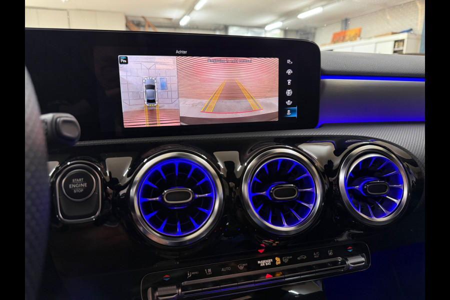 Mercedes-Benz A-Klasse 250 e AMG Line | Stoelverwarming | Alcantara | Panorama dak | Carplay | Head-Up | Multibeam LED |Keyless Go