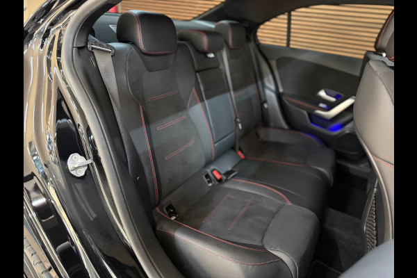 Mercedes-Benz A-Klasse 250 e AMG Line | Stoelverwarming | Alcantara | Panorama dak | Carplay | Head-Up | Multibeam LED |Keyless Go