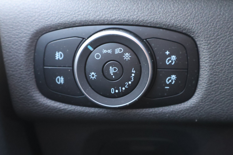 Ford Transit Custom 2.0 TDCI L2H1 Limited DC Automaat Airco Trekhaak