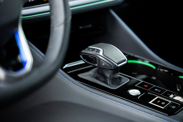Volkswagen Touareg 3.0 TSi eHybrid 4MOTION R | Adaptive cruise | Head-up | Panorama dak | Dynaudio | Ambiance interieur |