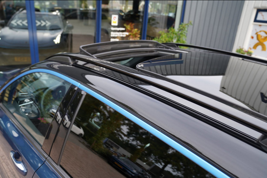Lynk & Co 01 1.5 | Prijs rijklaar incl. 12 mnd garantie | PDC Panoramadak LMV Navi Apple carplay/Android auto Camera