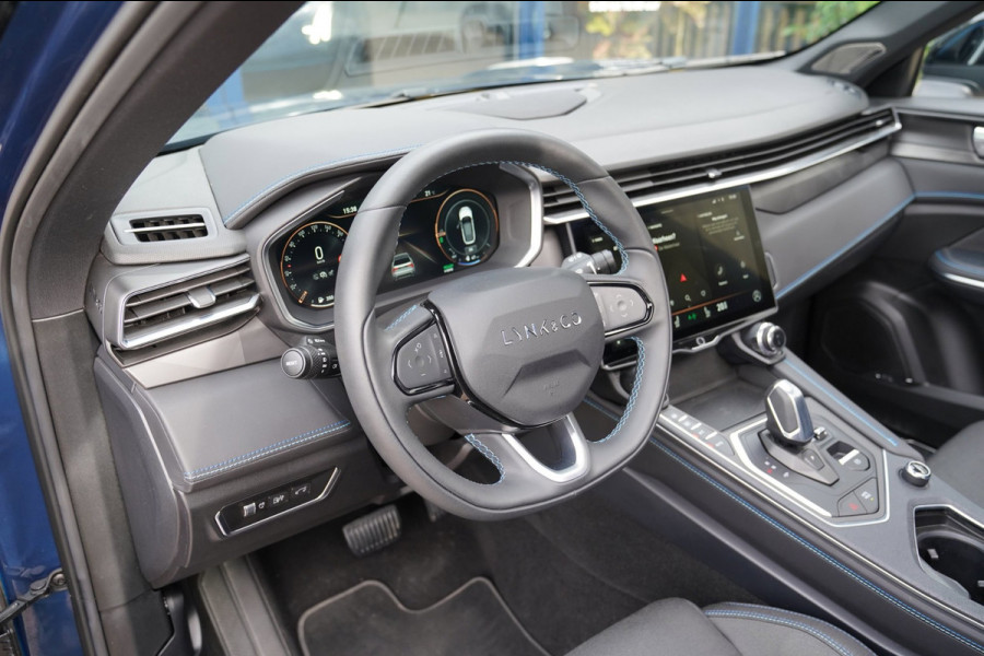 Lynk & Co 01 1.5 | Prijs rijklaar incl. 12 mnd garantie | PDC Panoramadak LMV Navi Apple carplay/Android auto Camera