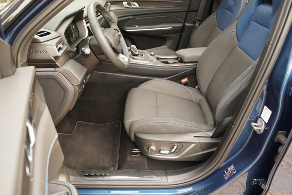 Lynk & Co 01 1.5 | Prijs rijklaar incl. 12 mnd garantie | PDC Panoramadak LMV Navi Apple carplay/Android auto Camera