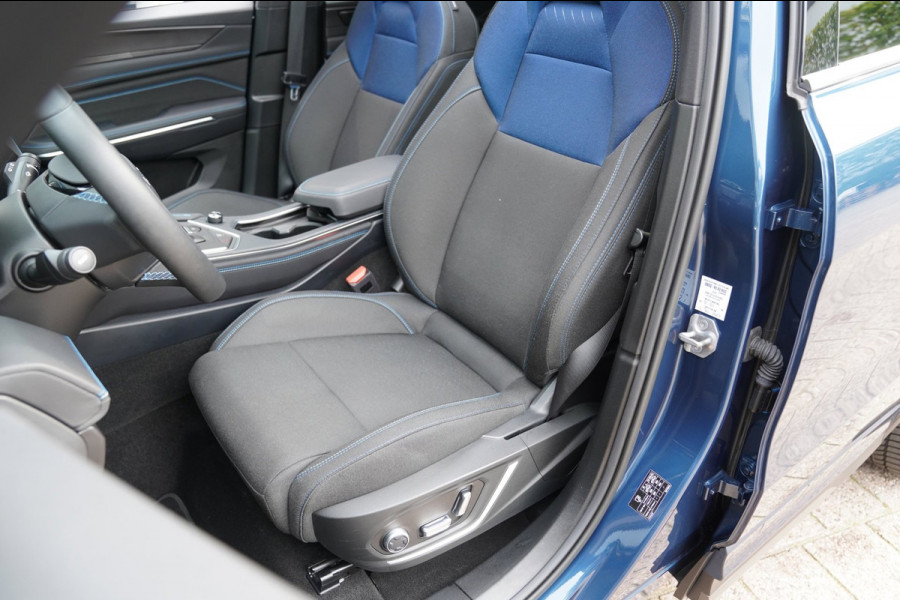 Lynk & Co 01 1.5 | Prijs rijklaar incl. 12 mnd garantie | PDC Panoramadak LMV Navi Apple carplay/Android auto Camera