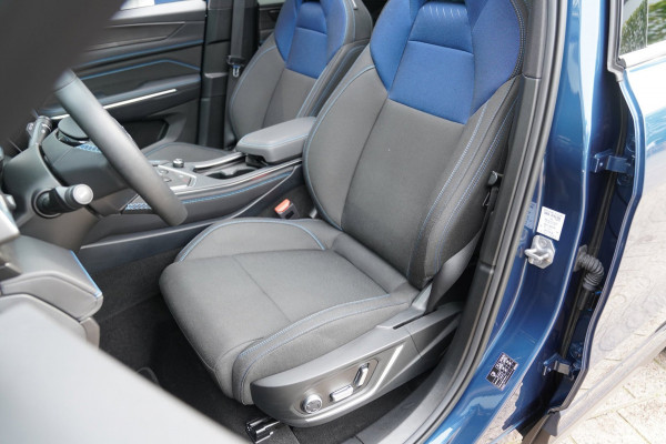 Lynk & Co 01 1.5 | Prijs rijklaar incl. 12 mnd garantie | PDC Panoramadak LMV Navi Apple carplay/Android auto Camera