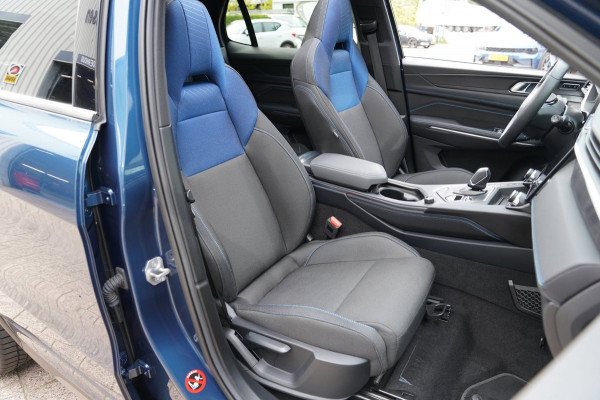 Lynk & Co 01 1.5 | Prijs rijklaar incl. 12 mnd garantie | PDC Panoramadak LMV Navi Apple carplay/Android auto Camera