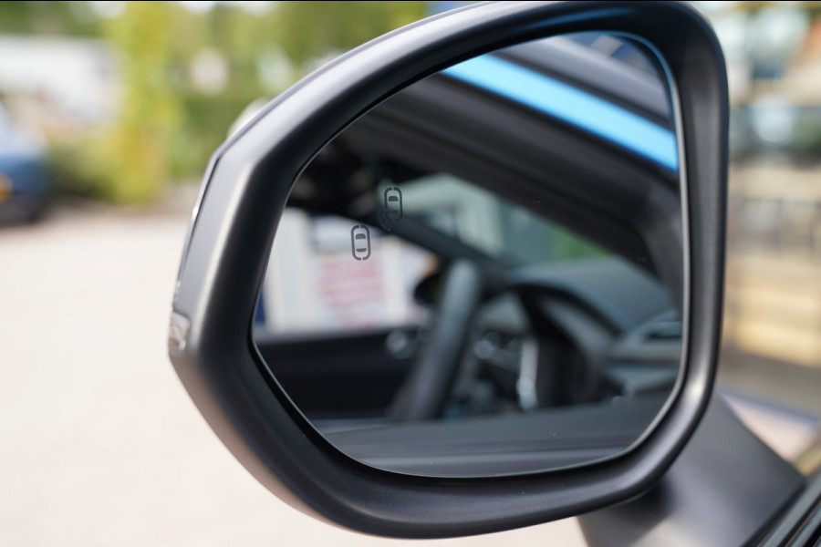 Lynk & Co 01 1.5 | Prijs rijklaar incl. 12 mnd garantie | PDC Panoramadak LMV Navi Apple carplay/Android auto Camera