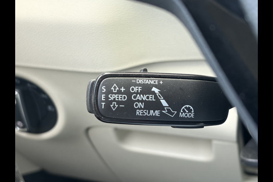 Škoda Karoq 1.5 TSI ACT Style Business Trekhaak Pano Leer Adap.Cruise Memory Camera VOL!