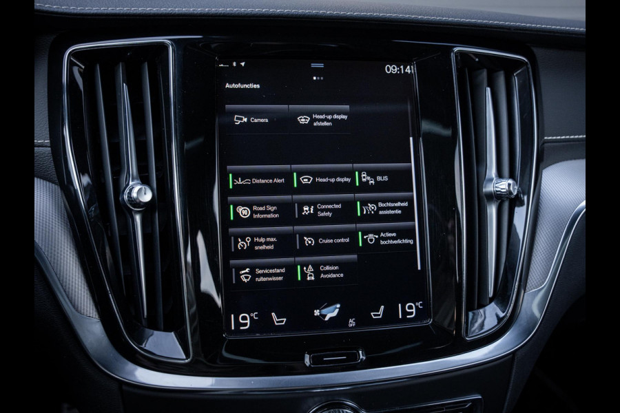 Volvo V60 2.0 T8 Recharge AWD R-Design - Pano l ACC l 19'' l 360cam l Memory l HUD