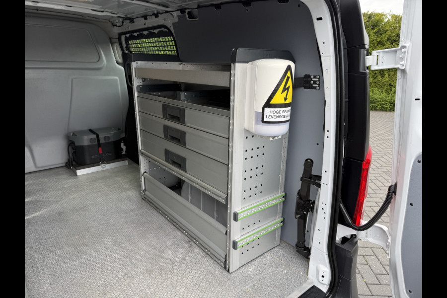 Mercedes-Benz Vito 66 kWh / FULL ELECTRIC / SOH 93% / L2H1 / AUTOMAAT / BOTT INRICHTING / 1e EIG. / CAMERA / 3-ZITS / CRUISE