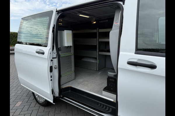 Mercedes-Benz Vito 66 kWh / FULL ELECTRIC / SOH 93% / L2H1 / AUTOMAAT / BOTT INRICHTING / 1e EIG. / CAMERA / 3-ZITS / CRUISE