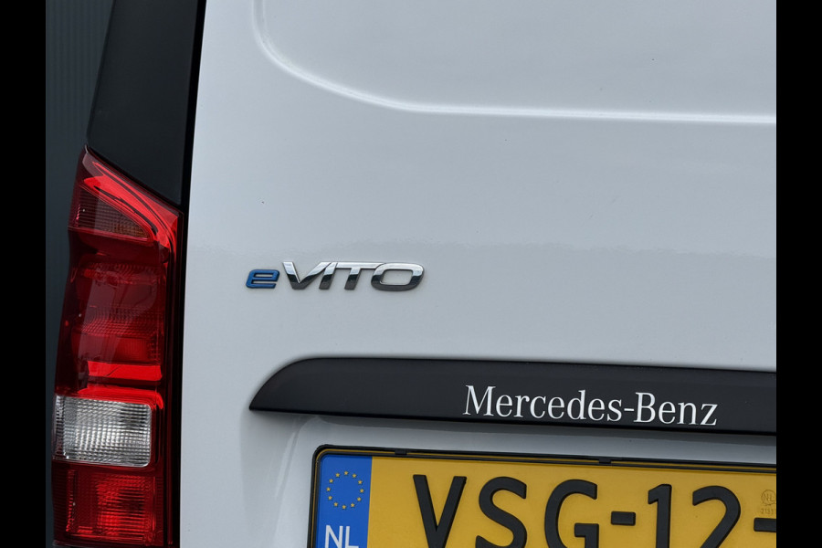 Mercedes-Benz Vito 66 kWh / FULL ELECTRIC / SOH 93% / L2H1 / AUTOMAAT / BOTT INRICHTING / 1e EIG. / CAMERA / 3-ZITS / CRUISE