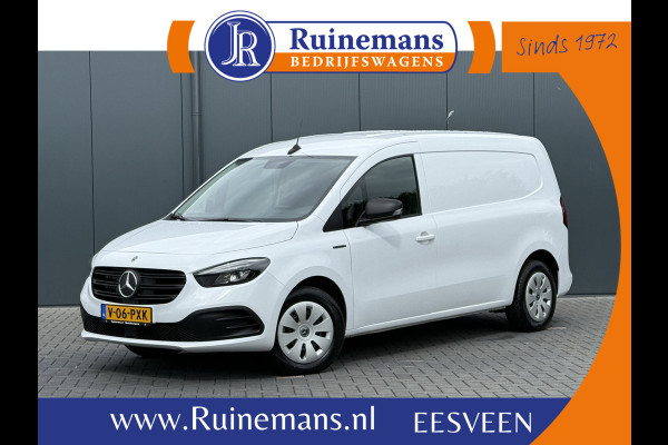 Mercedes-Benz Citan 112 Pro L2H1 / 51 kWh / RIJKLAAR !! / 3.369 KM / High Performance LED-koplampen / CAMERA / ECC / CRUISE / TREKHAAK / STOELVERWAR