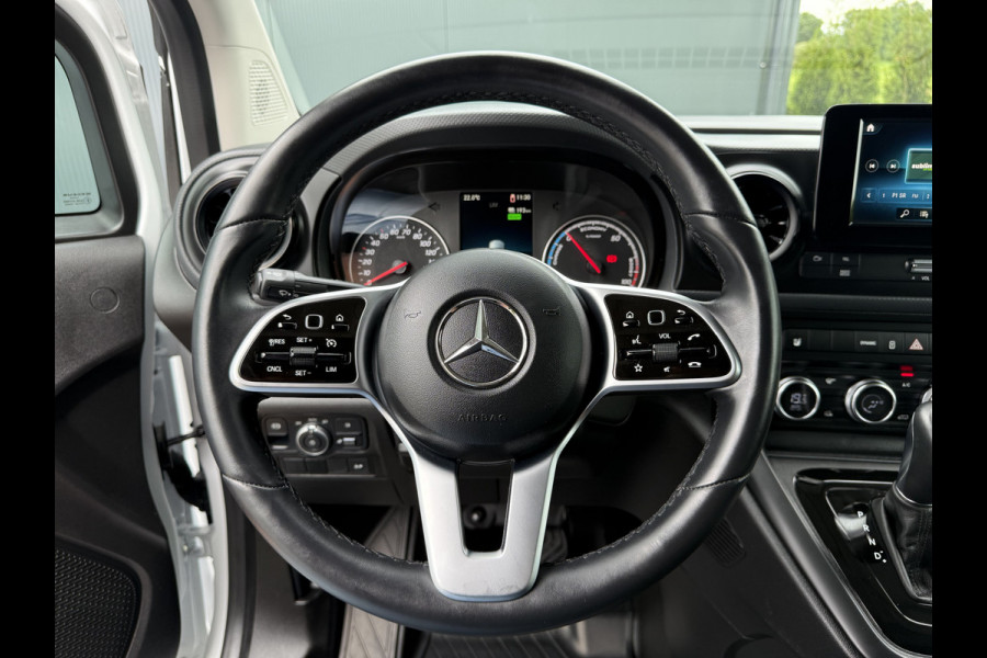 Mercedes-Benz Citan 112 Pro L2H1 / 51 kWh / 6.716 KM / ** RIJKLAAR ** / LED HIGH PERFORMANCE KOPLAMPEN / CAMERA / ECC / TREKHAAK / STOELVERW