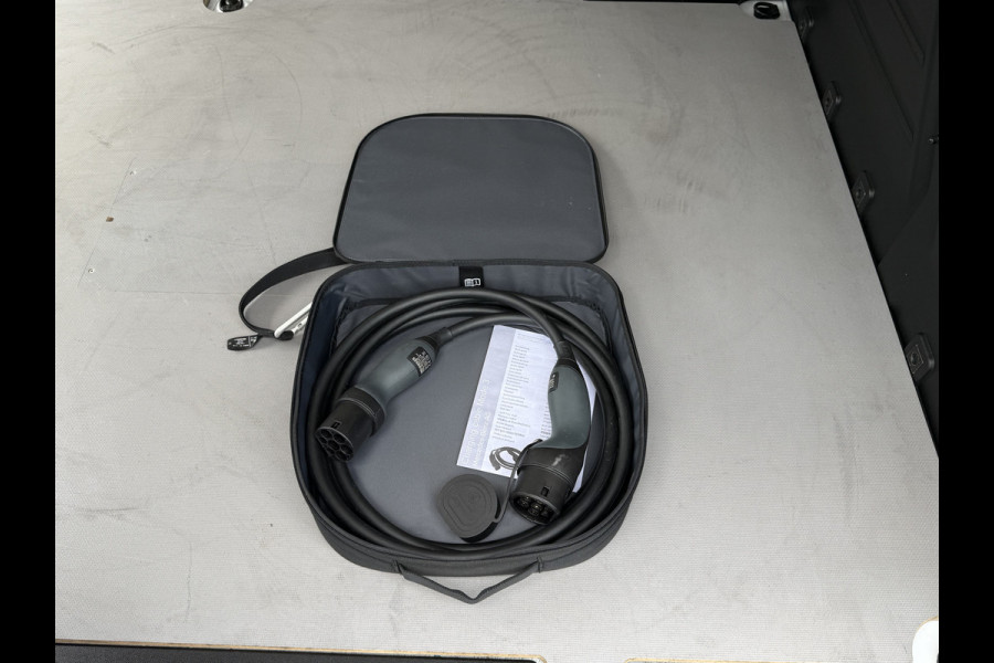Mercedes-Benz Citan 112 Pro L2H1 / 51 kWh / 6.716 KM / ** RIJKLAAR ** / LED HIGH PERFORMANCE KOPLAMPEN / CAMERA / ECC / TREKHAAK / STOELVERW
