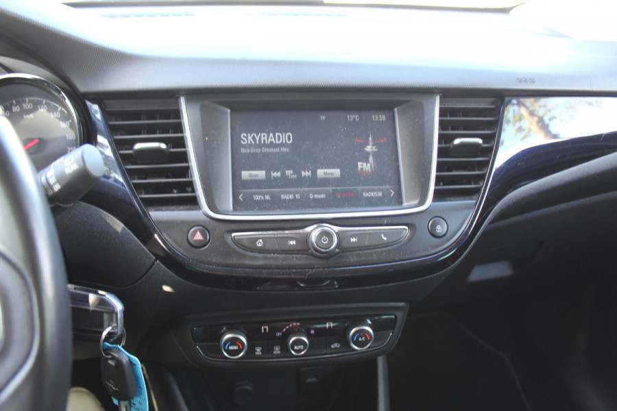 Opel Crossland X 1.2 Turbo 120 Jaar Edition automaat , nap ,camera trekhaak multimedia parkeersens