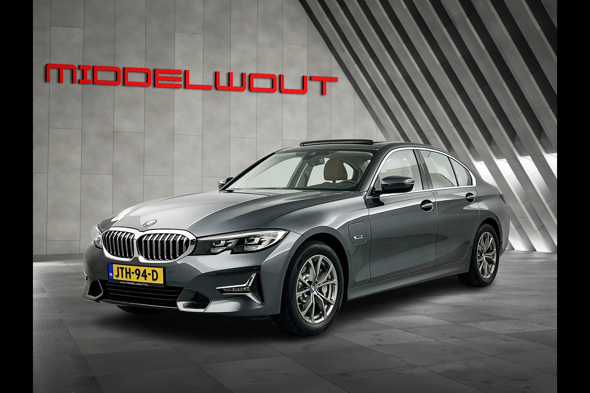 BMW 3-serie 330e 292PK High Exe. Schuif-kanteldak/Leder/M-sport-stoelen