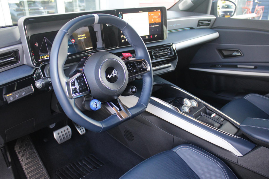ALPINE A290 GTS 220PK 52 kWh | DEVIALET AUDIO SYSTEM | DRAADLOZE TELEFOONLADER | ELEKTRISCH VERWARMBAAR STUURWIEL | 19" LICHTMETALEN VELGEN "SNOWFLAKE" NOIR BRILLIANT | ALPINE LOGO OP ZIJSCHERMEN | BREMBO REMKLAUWEN "ROUGE RACING" | ALPINE TELEMETRICS PREMIUM | NAPPA LEDEREN BEKLEDING BLUE PROFOND/GRIS EVEE MET ALPINE STIKSELS EN LOGO | MICHELIN PILOT SPORT BANDEN | ALPINE SPORT CHASSIS | GROOTLICHT ASSISTENT | DCC | ADAPTIVE CRUISE CONTROL | PARKEERNSENSOREN VOOR ACHTER EN ZIJKANT | ACHTERUITRIJ CAMERA | HANDSFREE CARD | VERWARMBARE VOORSTOELEN | WARMTEPOMP | NAVIGATIE BY "GOOGLE