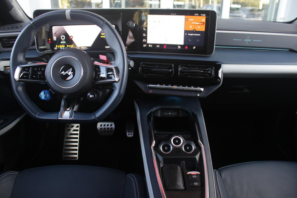ALPINE A290 GTS 220PK 52 kWh | DEVIALET AUDIO SYSTEM | DRAADLOZE TELEFOONLADER | ELEKTRISCH VERWARMBAAR STUURWIEL | 19" LICHTMETALEN VELGEN "SNOWFLAKE" NOIR BRILLIANT | ALPINE LOGO OP ZIJSCHERMEN | BREMBO REMKLAUWEN "ROUGE RACING" | ALPINE TELEMETRICS PREMIUM | NAPPA LEDEREN BEKLEDING BLUE PROFOND/GRIS EVEE MET ALPINE STIKSELS EN LOGO | MICHELIN PILOT SPORT BANDEN | ALPINE SPORT CHASSIS | GROOTLICHT ASSISTENT | DCC | ADAPTIVE CRUISE CONTROL | PARKEERNSENSOREN VOOR ACHTER EN ZIJKANT | ACHTERUITRIJ CAMERA | HANDSFREE CARD | VERWARMBARE VOORSTOELEN | WARMTEPOMP | NAVIGATIE BY "GOOGLE