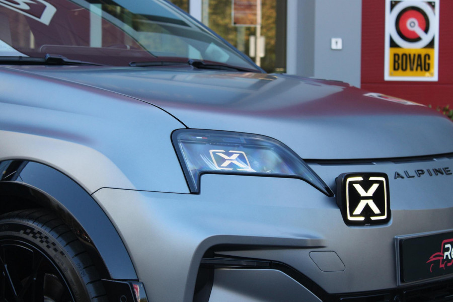 ALPINE A290 GTS 220PK 52 kWh | DEVIALET AUDIO SYSTEM | DRAADLOZE TELEFOONLADER | ELEKTRISCH VERWARMBAAR STUURWIEL | 19" LICHTMETALEN VELGEN "SNOWFLAKE" NOIR BRILLIANT | ALPINE LOGO OP ZIJSCHERMEN | BREMBO REMKLAUWEN "ROUGE RACING" | ALPINE TELEMETRICS PREMIUM | NAPPA LEDEREN BEKLEDING BLUE PROFOND/GRIS EVEE MET ALPINE STIKSELS EN LOGO | MICHELIN PILOT SPORT BANDEN | ALPINE SPORT CHASSIS | GROOTLICHT ASSISTENT | DCC | ADAPTIVE CRUISE CONTROL | PARKEERNSENSOREN VOOR ACHTER EN ZIJKANT | ACHTERUITRIJ CAMERA | HANDSFREE CARD | VERWARMBARE VOORSTOELEN | WARMTEPOMP | NAVIGATIE BY "GOOGLE