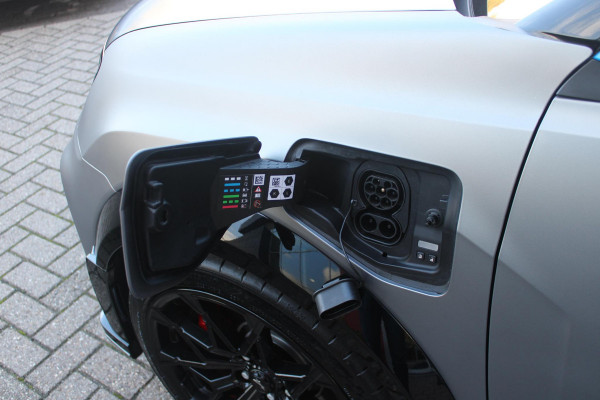 ALPINE A290 GTS 220PK 52 kWh | DEVIALET AUDIO SYSTEM | DRAADLOZE TELEFOONLADER | ELEKTRISCH VERWARMBAAR STUURWIEL | 19" LICHTMETALEN VELGEN "SNOWFLAKE" NOIR BRILLIANT | ALPINE LOGO OP ZIJSCHERMEN | BREMBO REMKLAUWEN "ROUGE RACING" | ALPINE TELEMETRICS PREMIUM | NAPPA LEDEREN BEKLEDING BLUE PROFOND/GRIS EVEE MET ALPINE STIKSELS EN LOGO | MICHELIN PILOT SPORT BANDEN | ALPINE SPORT CHASSIS | GROOTLICHT ASSISTENT | DCC | ADAPTIVE CRUISE CONTROL | PARKEERNSENSOREN VOOR ACHTER EN ZIJKANT | ACHTERUITRIJ CAMERA | HANDSFREE CARD | VERWARMBARE VOORSTOELEN | WARMTEPOMP | NAVIGATIE BY "GOOGLE